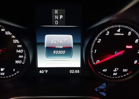 2016 Mercedes-Benz Glc 300 4Matic z USA, uszkodzony, nr VIN WDC0G4KBXGF034840